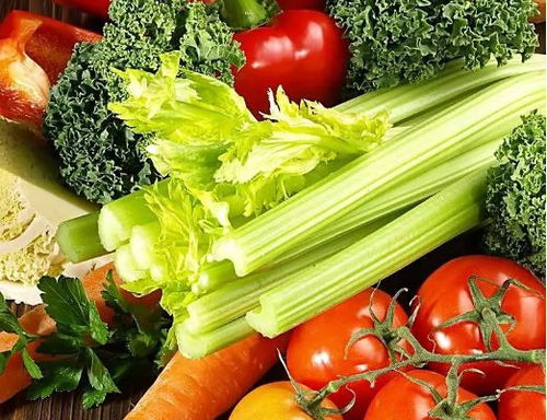 明日大暑 俗語“大暑不忌嘴，大夫跑斷腿”，大暑時節飲食有講究，這些初級農產品要慎吃